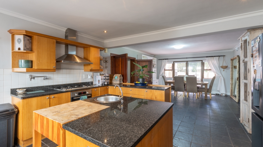 4 Bedroom Property for Sale in Boschenmeer Golf Country Estate Western Cape